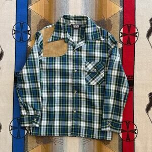 Vintage Men’s Levi’s Flannel Button Up Shooting Shirt Size Large Plaid Outdoors